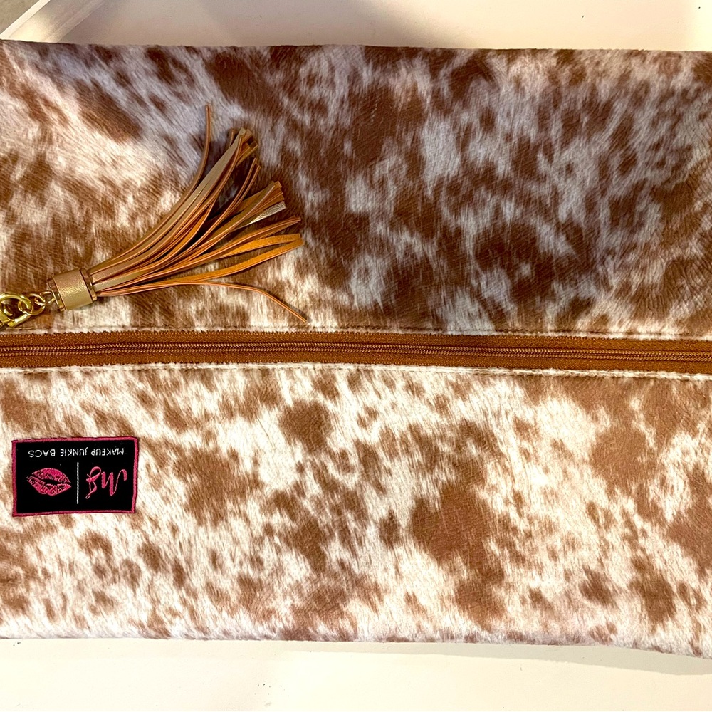 Make up junkie bag-cowhide